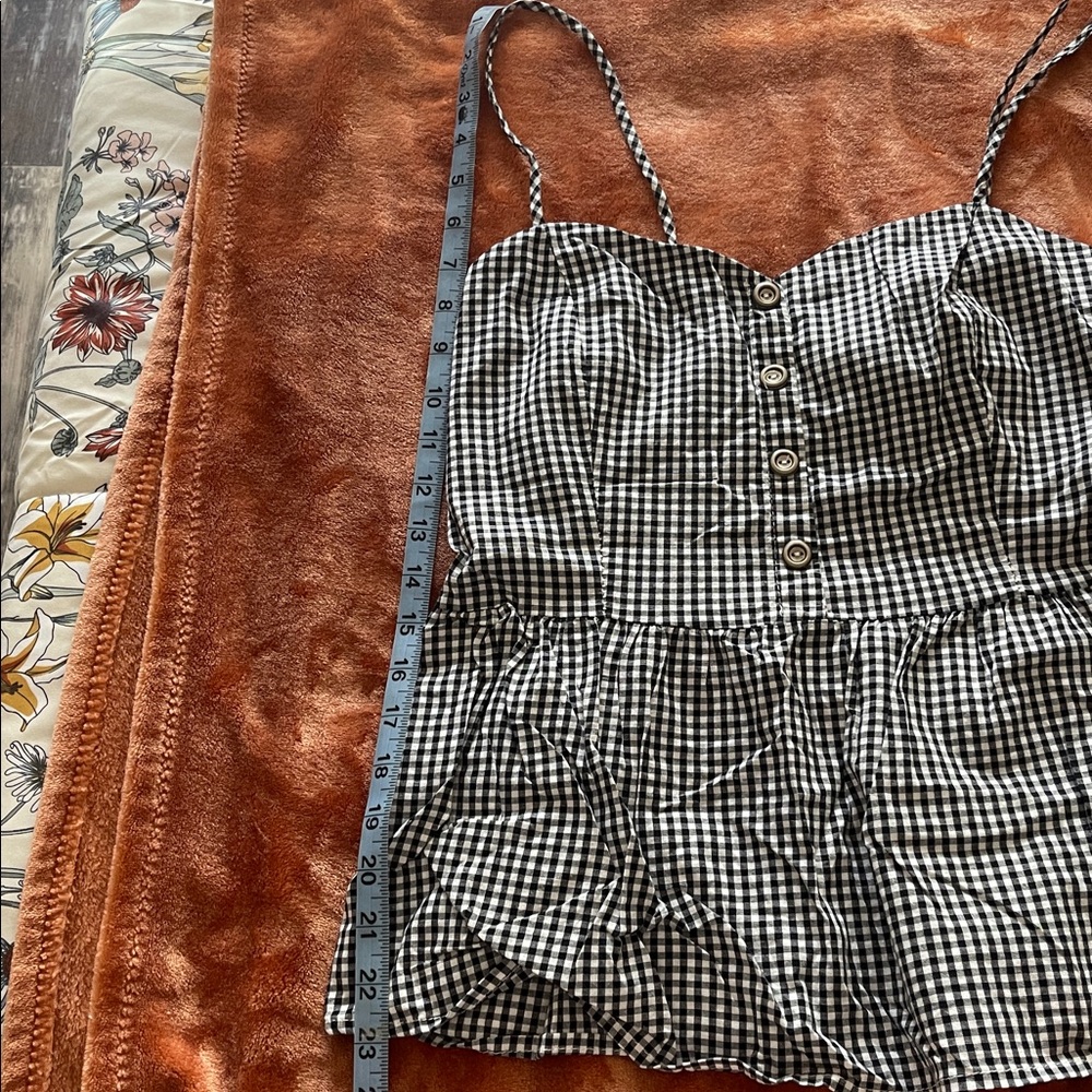 Potter's Pot Black and White Checkered Blouse - Picture 5 of 5